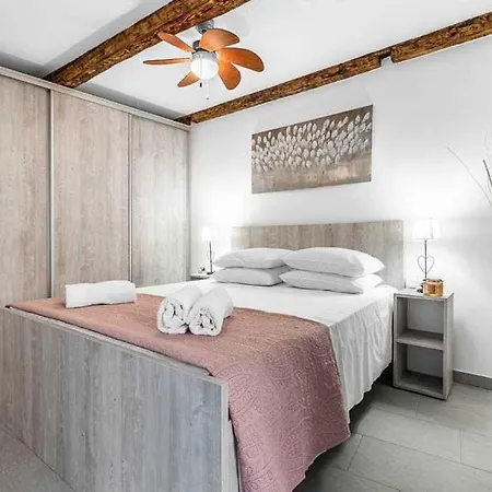 Happy Hideaway By Aneo Travel