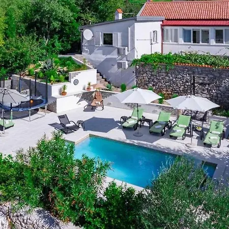 Happy Hideaway By Aneo Travel
