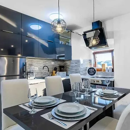 Bozana By Aneo Travel Holiday home *